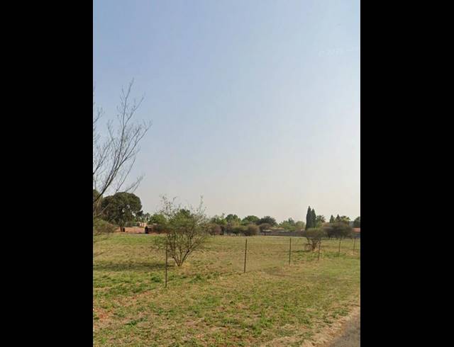 LAND FOR SALE IN RASLOUW
